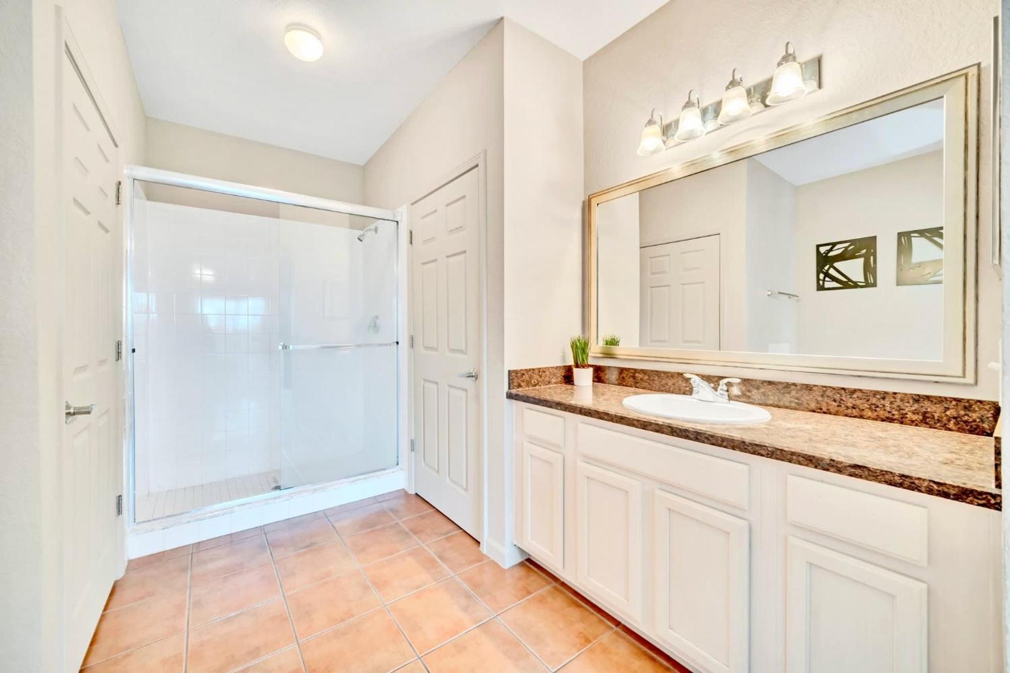 Stunning 2Br Condo With Hot Tub And Pool, Near Disney! Orlando Ngoại thất bức ảnh