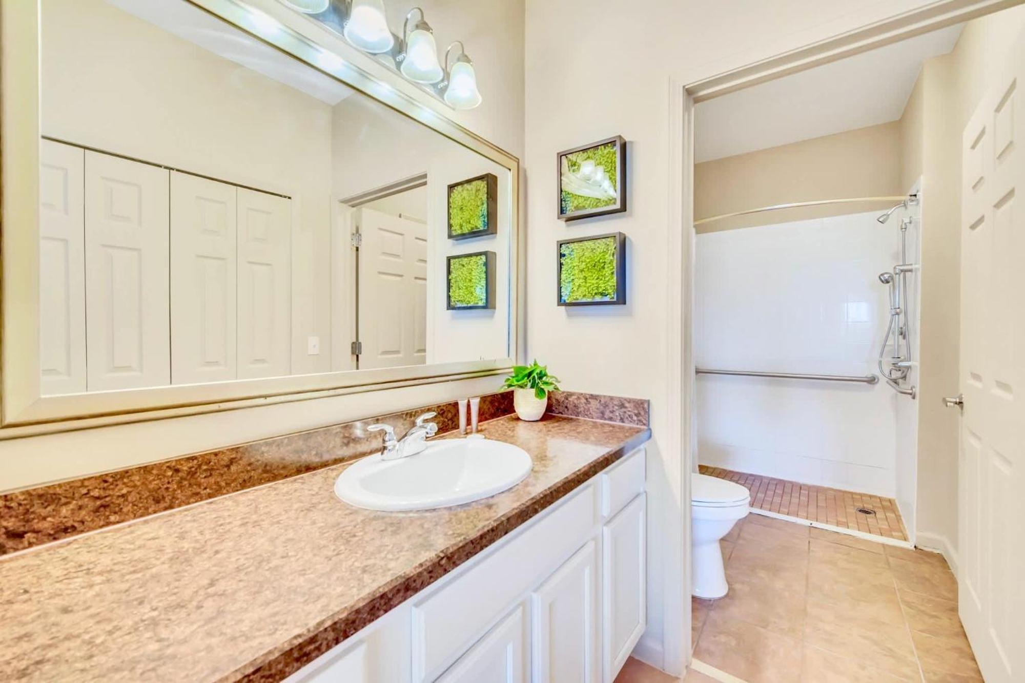 Stunning 2Br Condo With Hot Tub And Pool, Near Disney! Orlando Ngoại thất bức ảnh